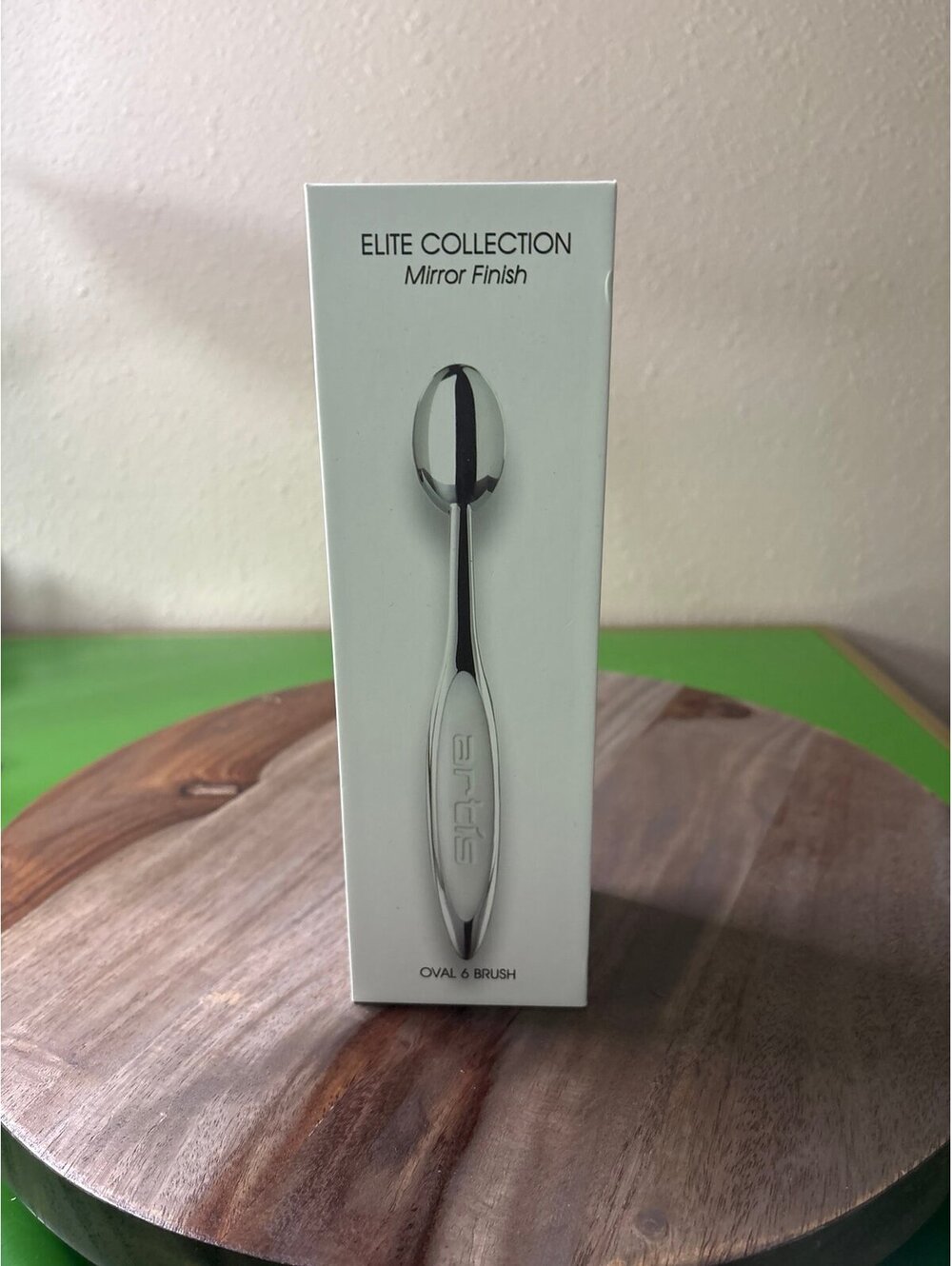 Artis Elite Collection Oval 6 brush
